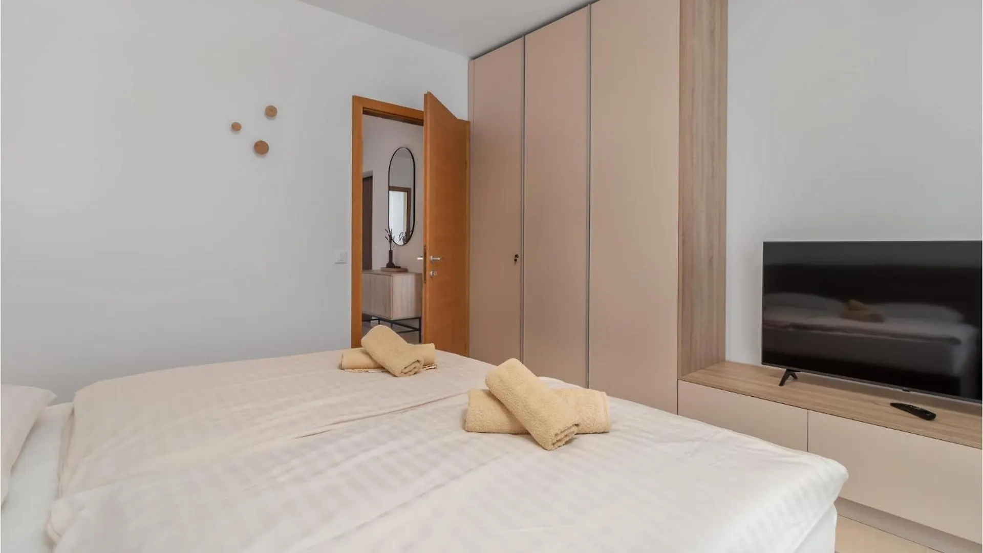 Amazing Apartment In Selce With House Sea View
